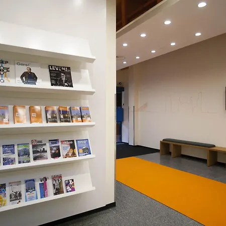 Easyhotel Centre 2*