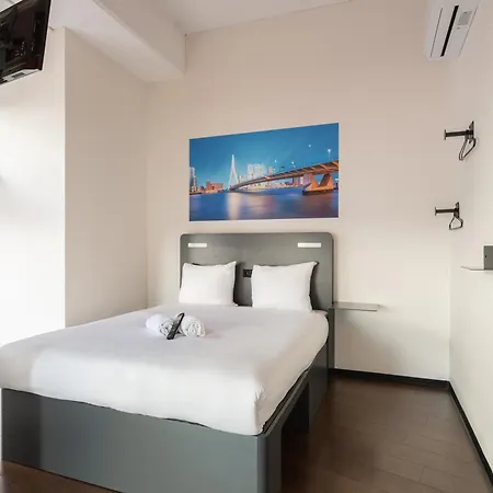 Hotel Easyhotel Centre