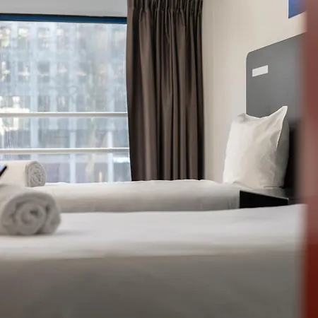 Easyhotel Centre
