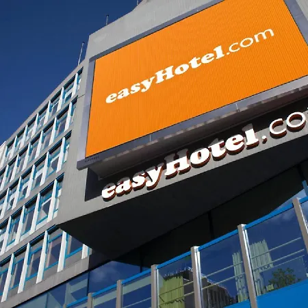 Easyhotel Centre