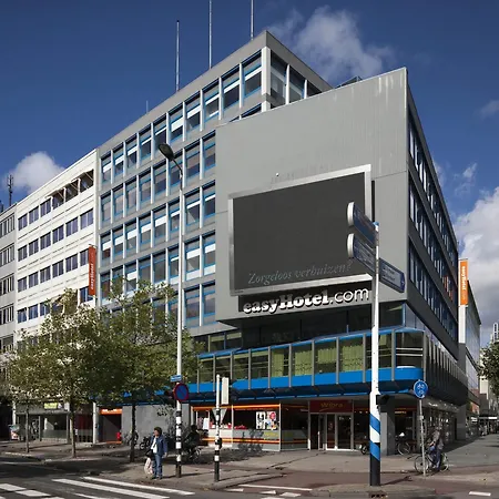 Easyhotel Centre