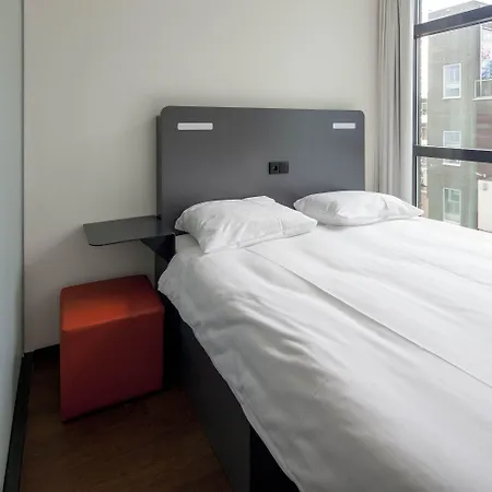 Easyhotel Centre 2* Roterdão