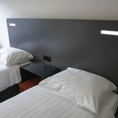 Easyhotel Centre 2* Rotterdam