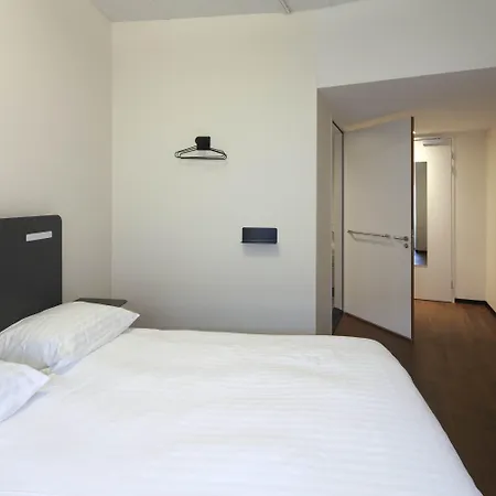 Easyhotel Centre Hotel