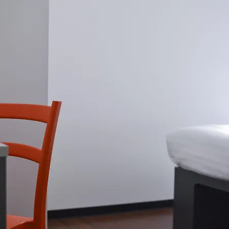 Hotel Easyhotel Centre 2*