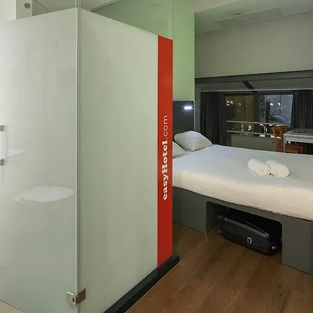 Hotel Easyhotel Centre