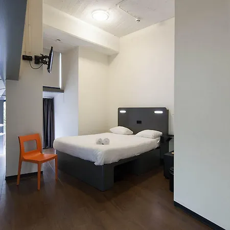 Easyhotel Centre Hotel
