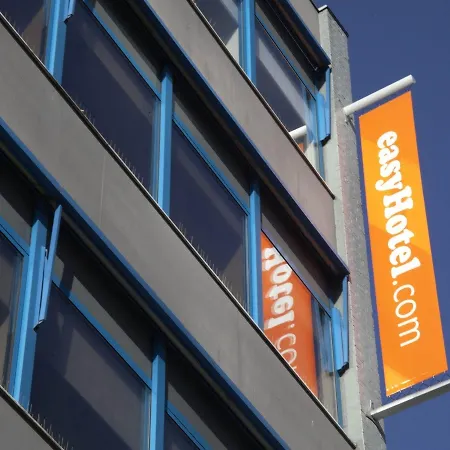 Easyhotel Centre Hotel