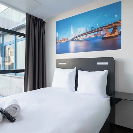 Easyhotel Centre Hotel