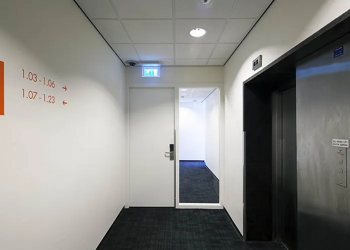 Hotel Easyhotel Centre 2*