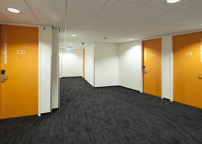 Easyhotel Centre 2* Rotterdam