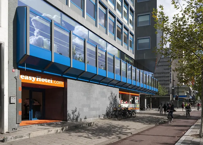 Easyhotel Centre Szálloda