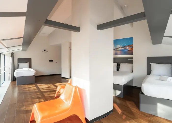 Easyhotel Centre