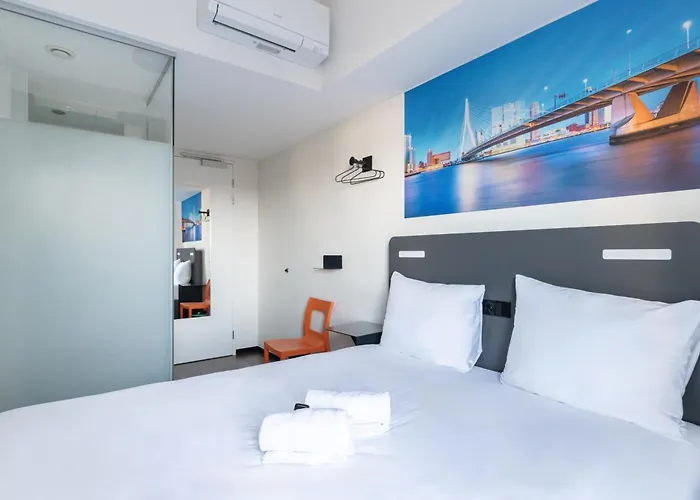 Szálloda Easyhotel Centre