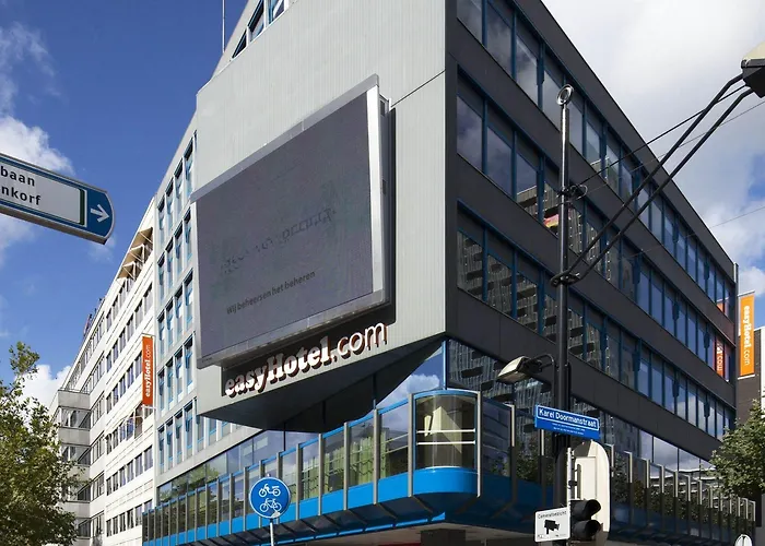 Easyhotel Centre Hotel