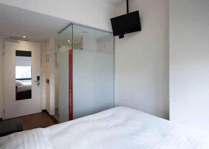 Szálloda Easyhotel Centre