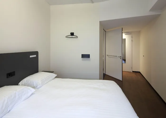 Easyhotel Centre Hotel