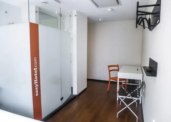 Easyhotel Centre Szálloda 2*