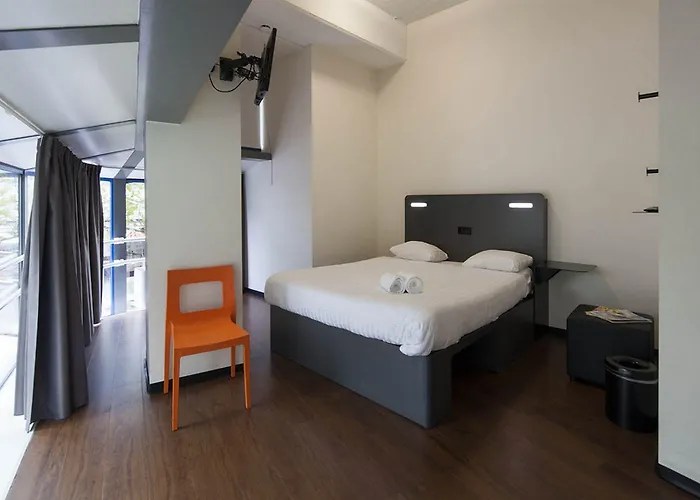 Szálloda Easyhotel Centre