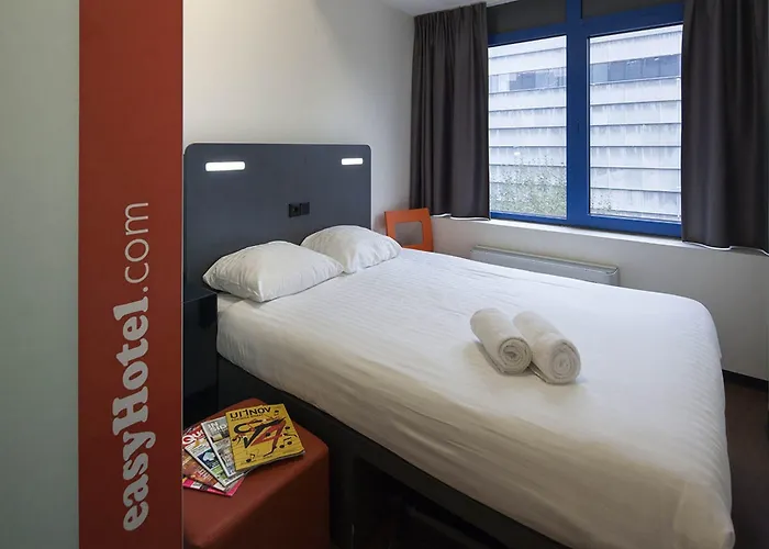 Hotel Easyhotel Centre 2*