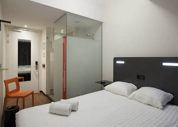 Easyhotel Centre Szálloda 2*