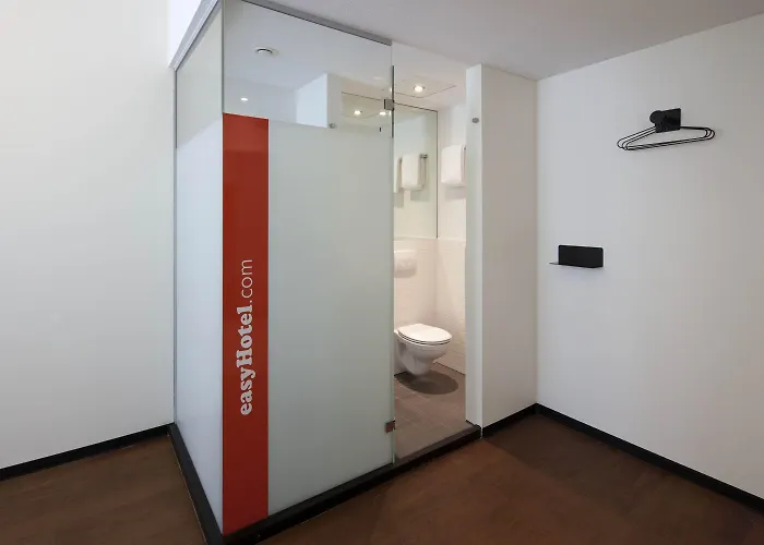 Easyhotel Centre 2* Roterdão