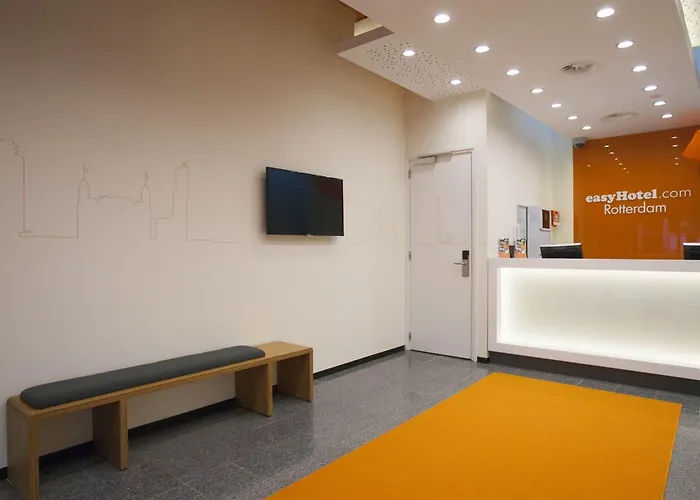 鹿特丹市中心便捷酒店