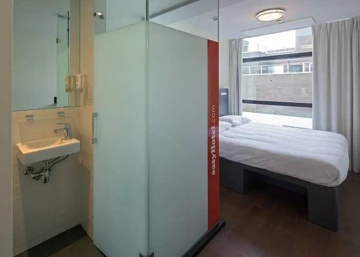 Easyhotel Centre Hotel Roterdão