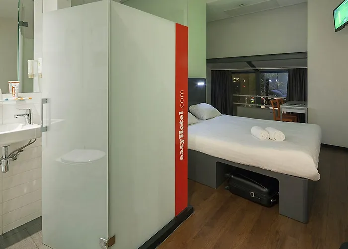 Hotel Easyhotel Centre
